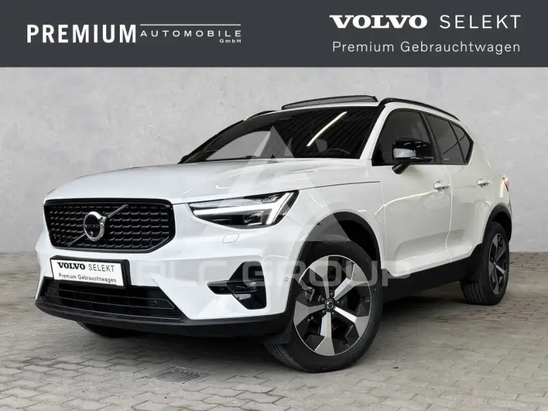 2025 Volvo XC40