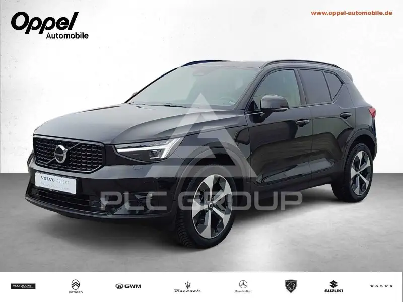 2025 Volvo XC40