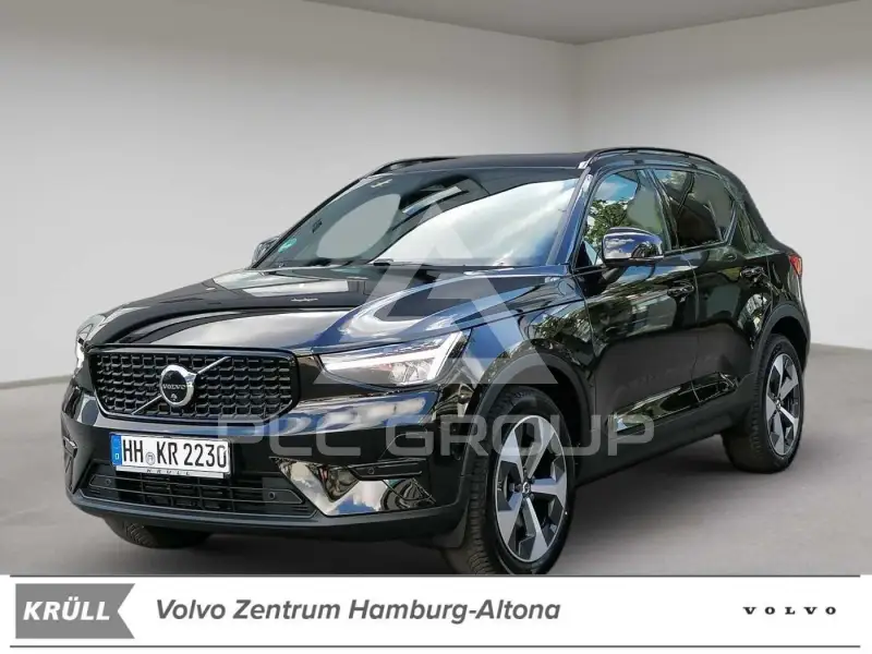 2025 Volvo XC40