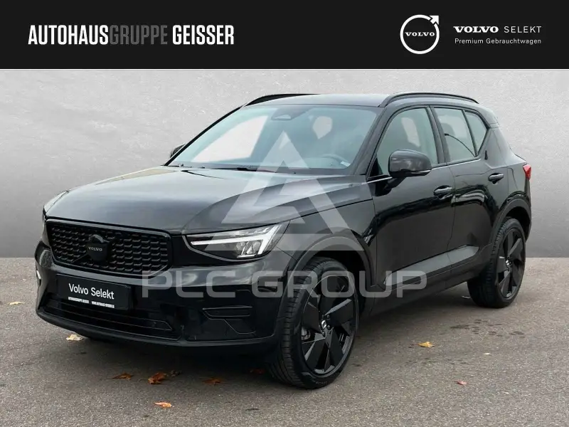 2025 Volvo XC40