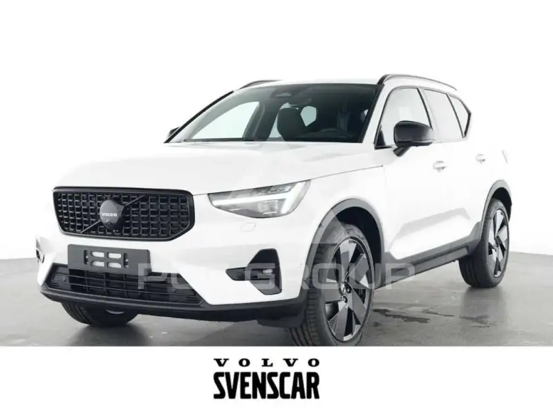 2025 Volvo XC40