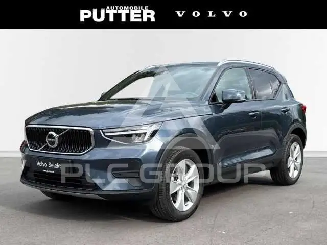 2025 Volvo XC40