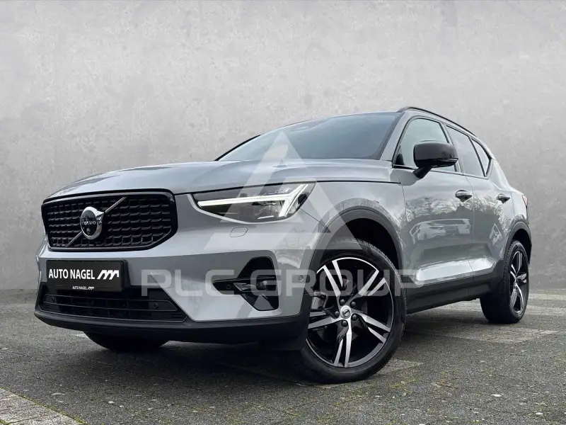 2025 Volvo XC40