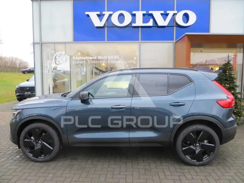 2025 Volvo XC40