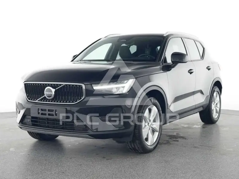 2025 Volvo XC40