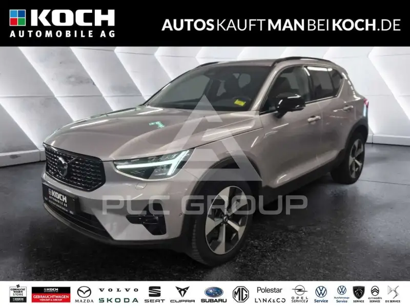 2025 Volvo XC40