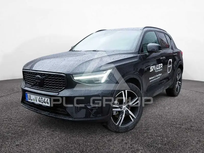 2025 Volvo XC40