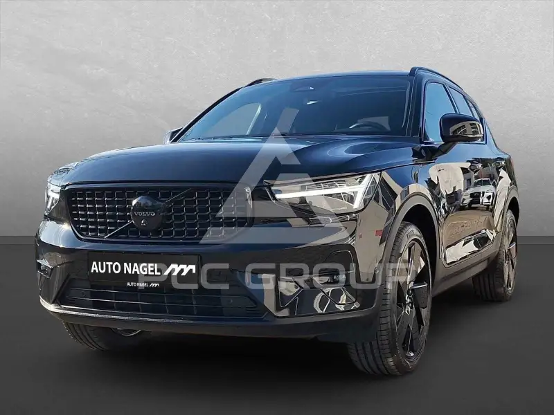 2025 Volvo XC40