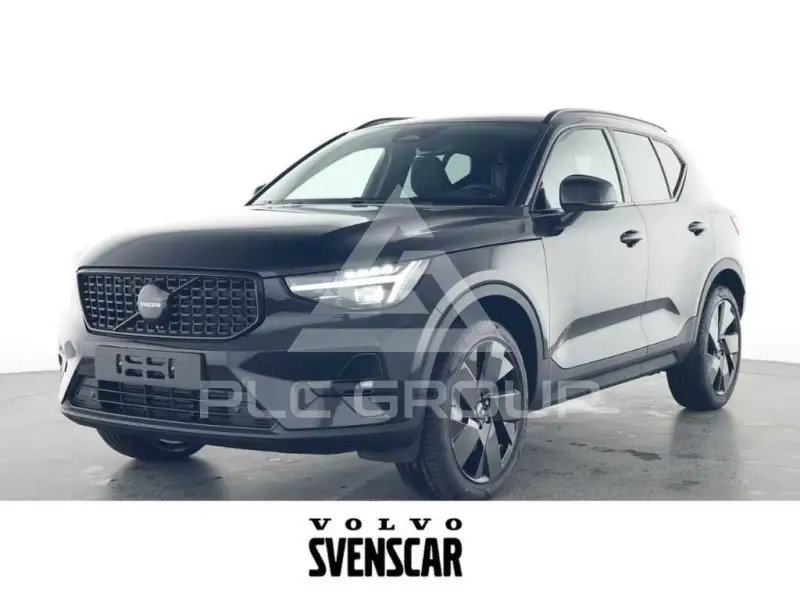 2025 Volvo XC40