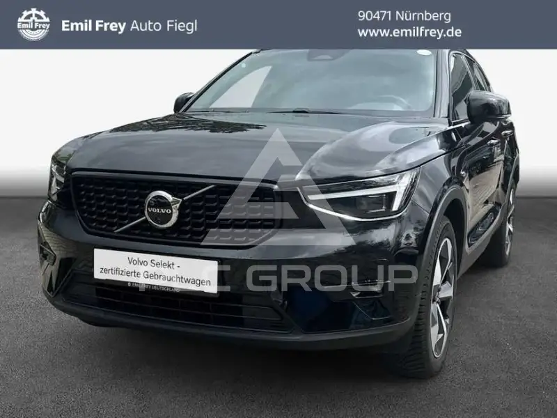2025 Volvo XC40