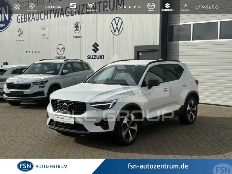 2025 Volvo XC40