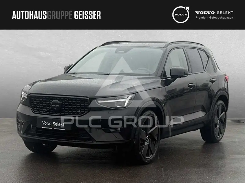 2025 Volvo XC40