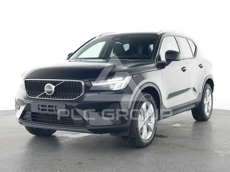 2025 Volvo XC40
