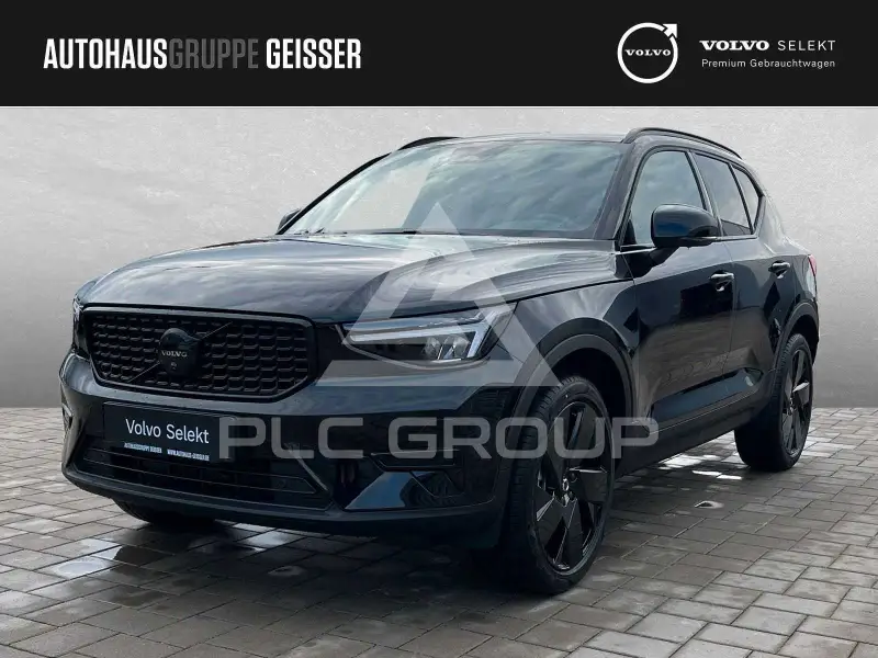 2025 Volvo XC40