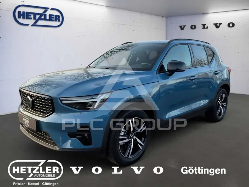 2025 Volvo XC40