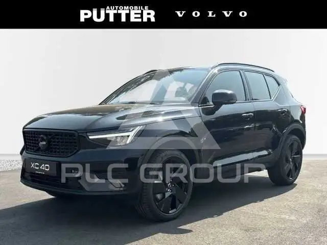 2025 Volvo XC40