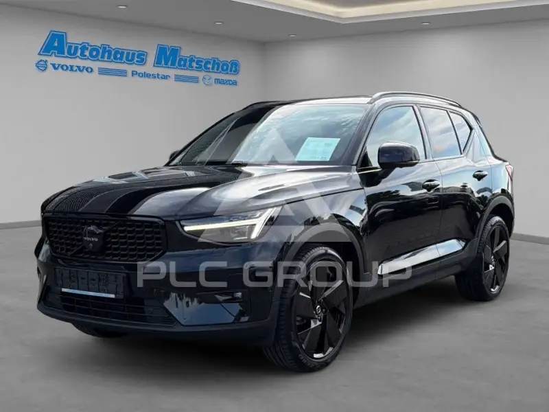 2025 Volvo XC40