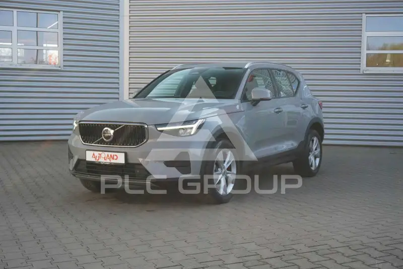 2025 Volvo XC40