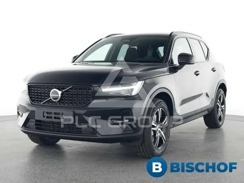 2025 Volvo XC40