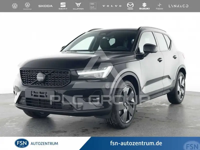 2025 Volvo XC40