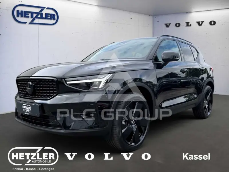 2025 Volvo XC40