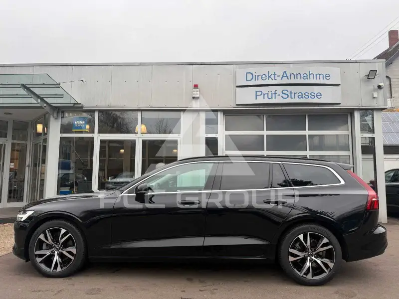 2025 Volvo V60