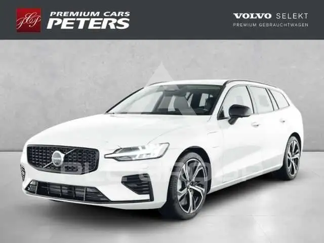 2025 Volvo V60