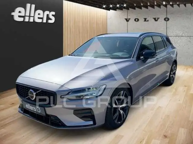 2025 Volvo V60