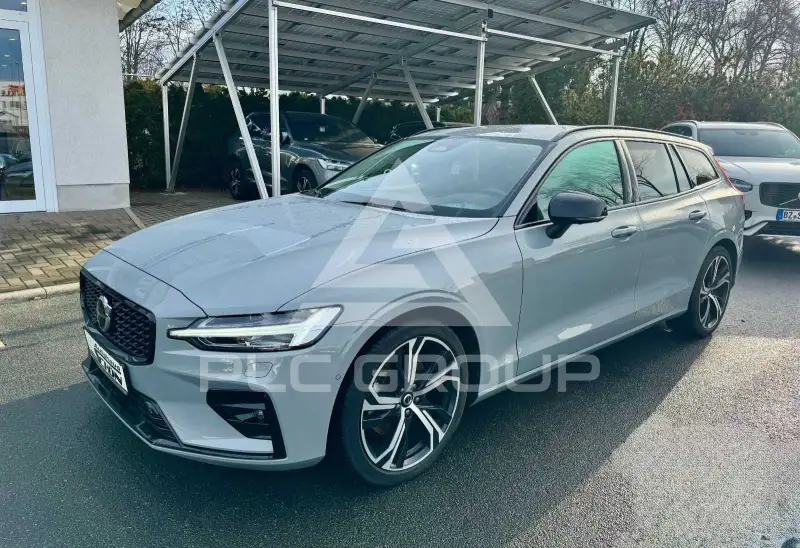 2025 Volvo V60
