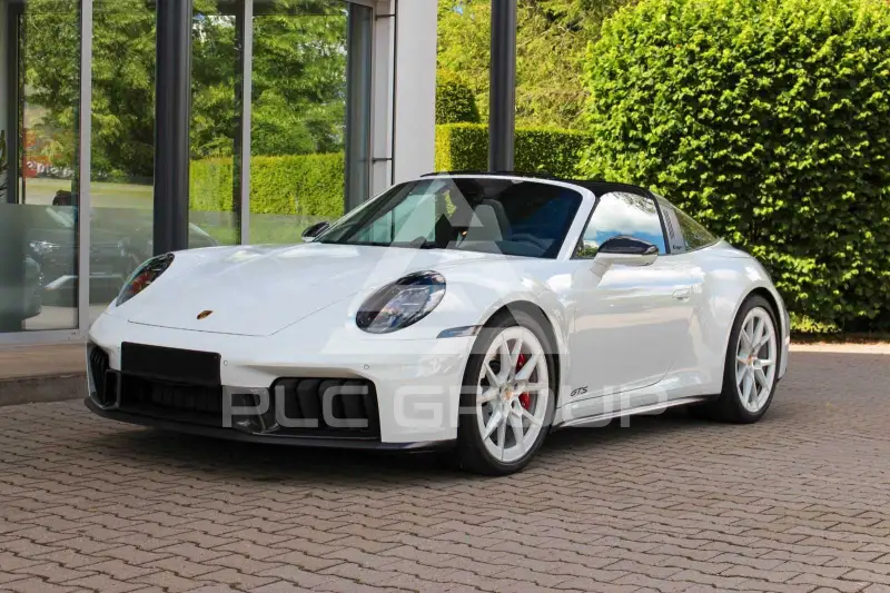 2025 Porsche 911