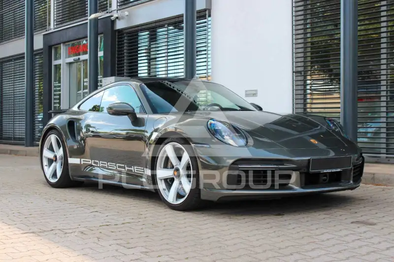 2025 Porsche 911
