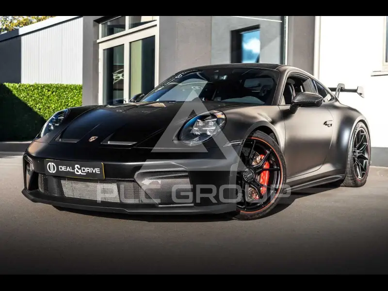 2025 Porsche 911