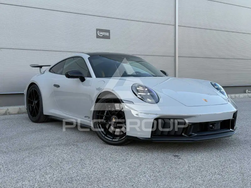 2025 Porsche 911