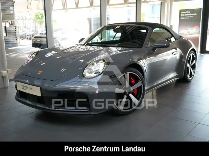 2025 Porsche 911