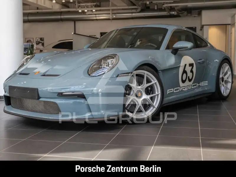 2025 Porsche 911