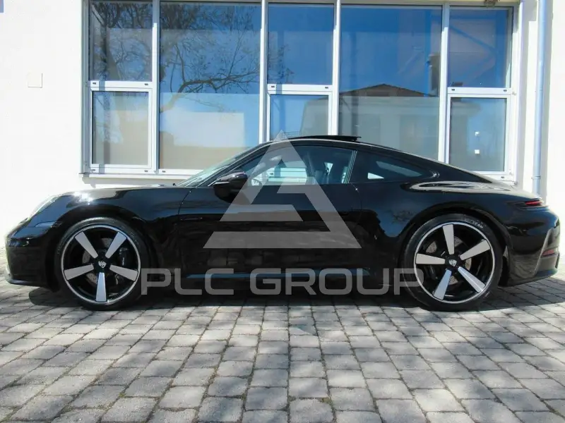 2025 Porsche 911