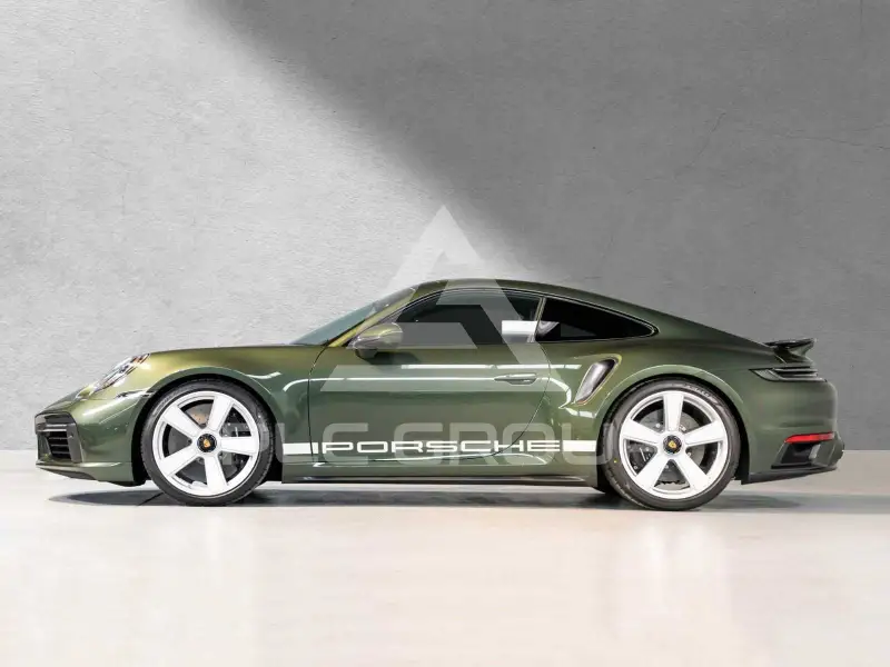 2025 Porsche 911