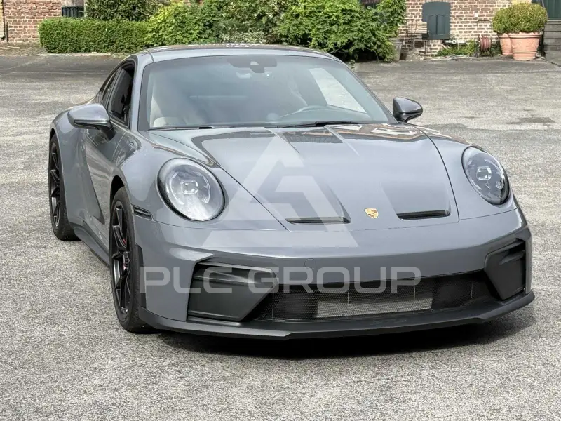 2025 Porsche 911