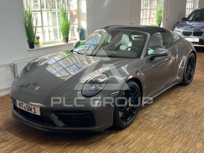 2025 Porsche 911