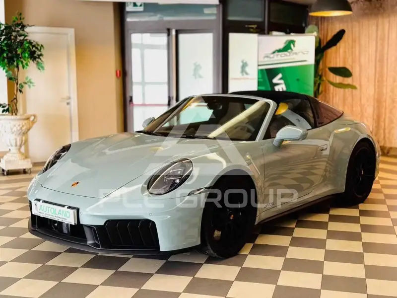 2025 Porsche 911