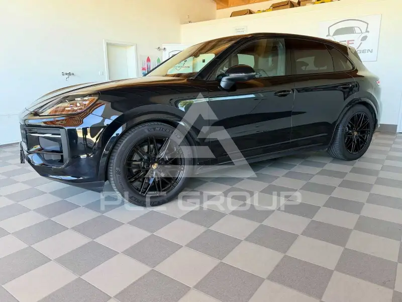 2025 Porsche Cayenne