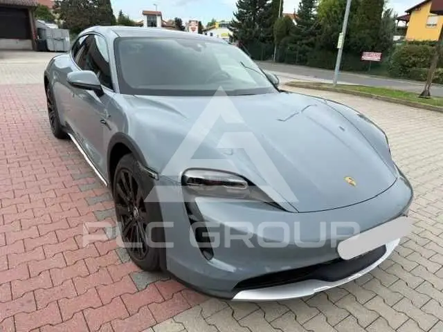 2025 Porsche Taycan