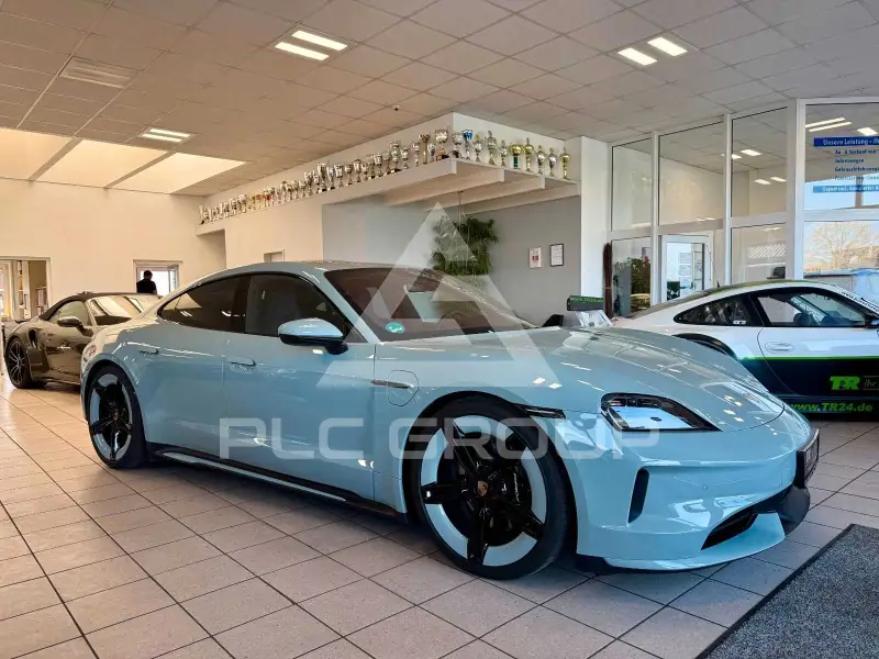 2025 Porsche Taycan