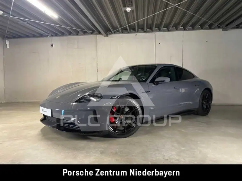 2025 Porsche Taycan