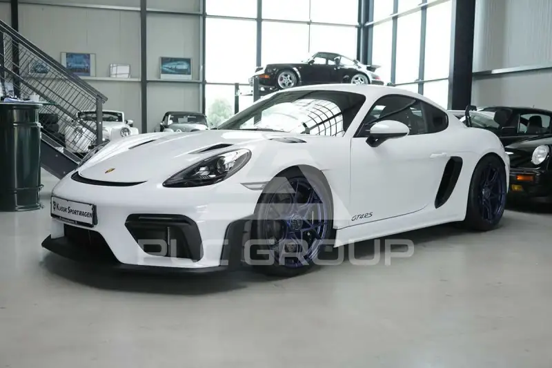 2025 Porsche Cayman