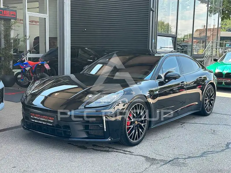 2025 Porsche Panamera