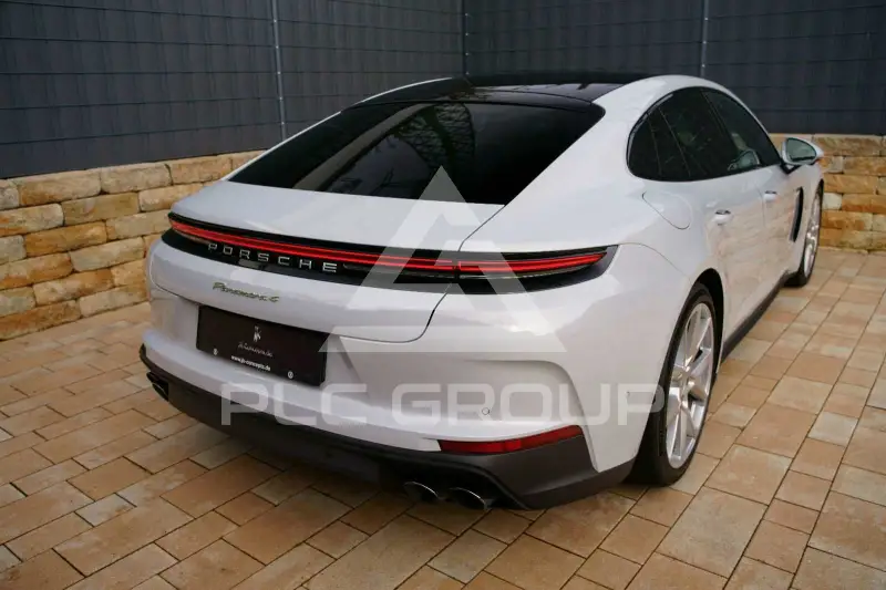 2025 Porsche Panamera