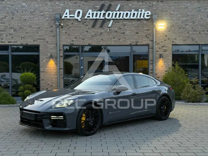 2025 Porsche Panamera