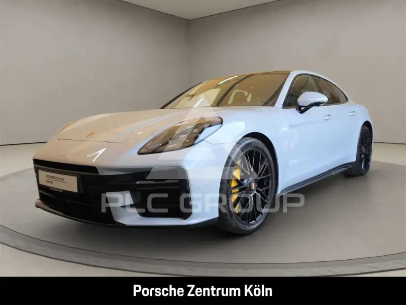 2025 Porsche Panamera