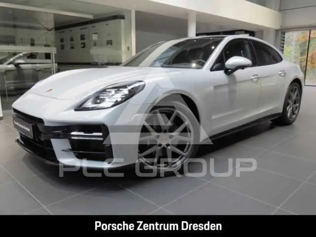 2025 Porsche Panamera